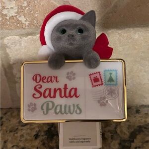 Cat Santa Paws Wallflower Holder